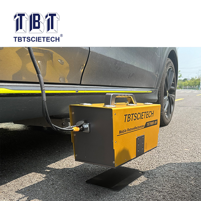 Retrorreflectómetro móvil para marcas de carretera (vehículo montado)