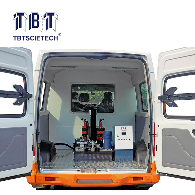 Desflectómetro de peso que cae (FWD) --- Vehículo montado